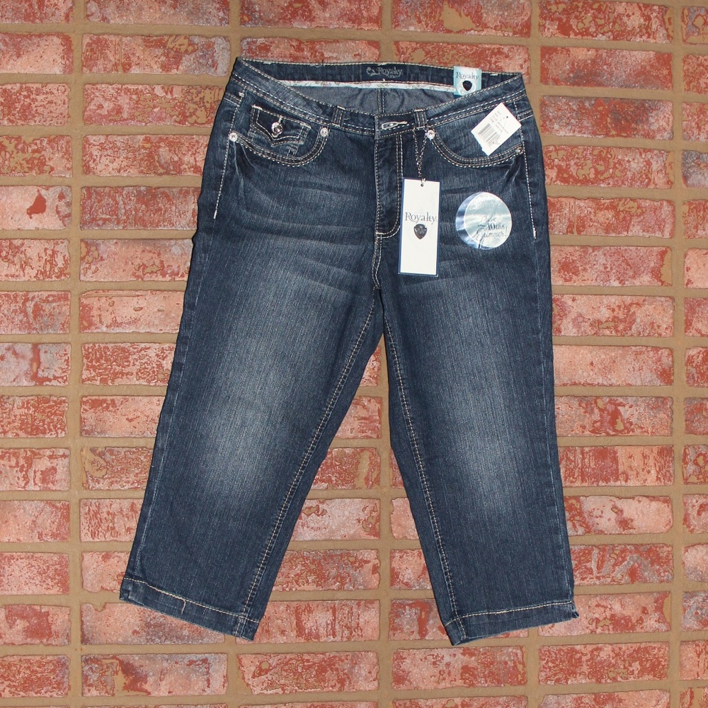 Royalty by YMI Women's Capri/Crop Jeans NWT
